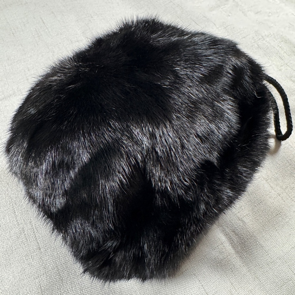 ✨ Luxe Vintage Glossy Black Mink Fur Muff ✨ - Picture 6 of 10